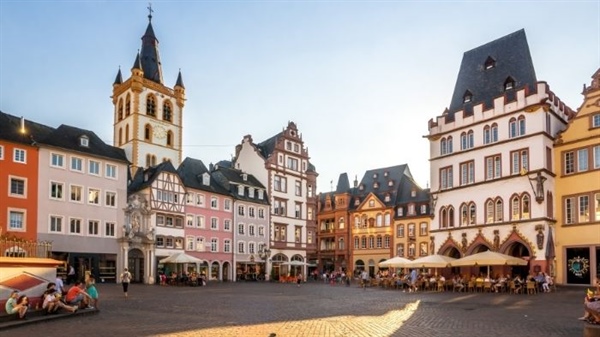 Germany’s economic slowdown is reshaping Luxembourg’s talent market