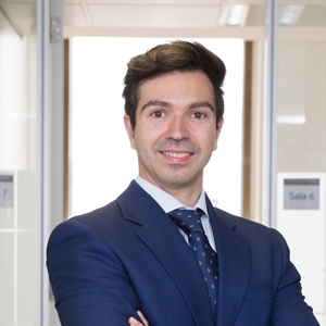 Carlos Álvarez